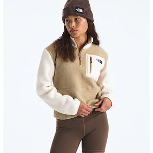 The North Face Yumiori Quarter-Zip